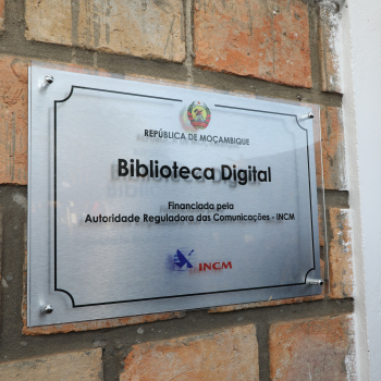 Entrega das Bibliotecas Digitais em Gaza